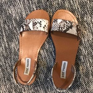 STEVE MADDEN SNAKE SKIN SANDALS